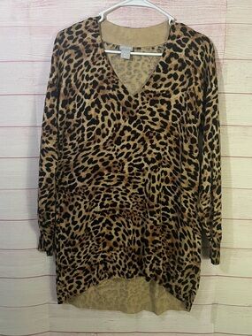 Chico's Animal Leopard Print V Neck High Low Hem‎ Sweater Size 0| Small